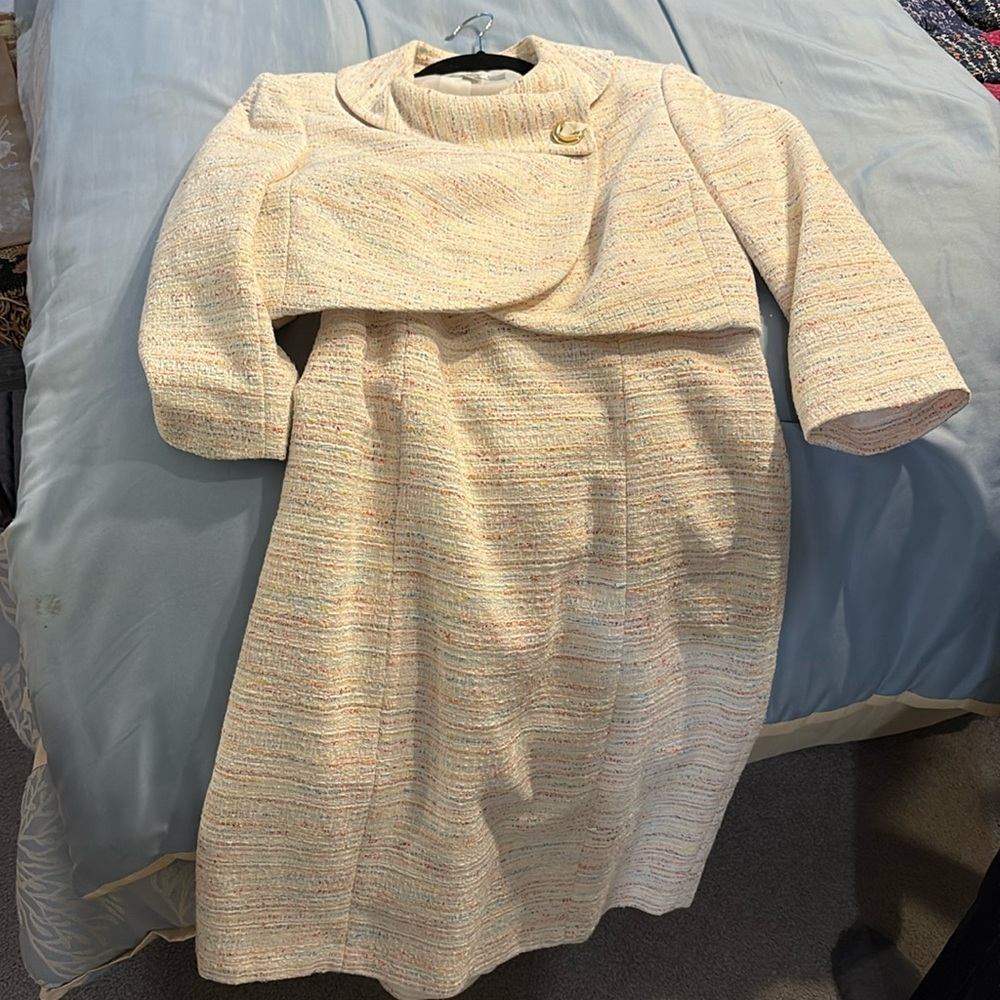 Tahari Arthur Levine size 10 dress with matching jacket